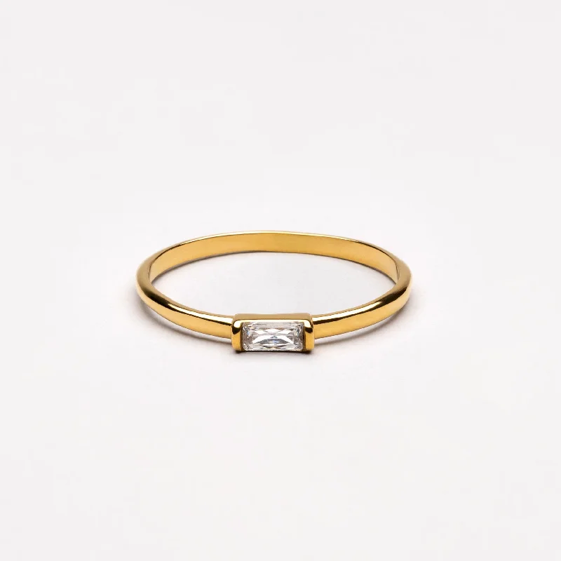 Timeless Beauty, Unbeatable Deals – Jewelry Sale On Dainty Diamond Ring