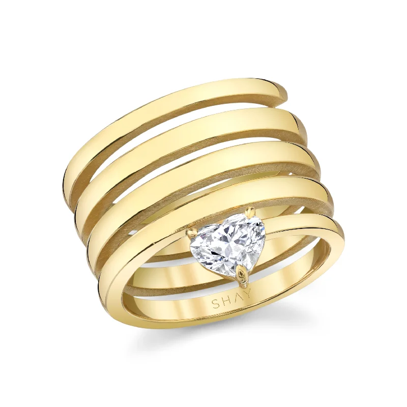 SOLID GOLD DIAMOND HEART SPIRAL RING