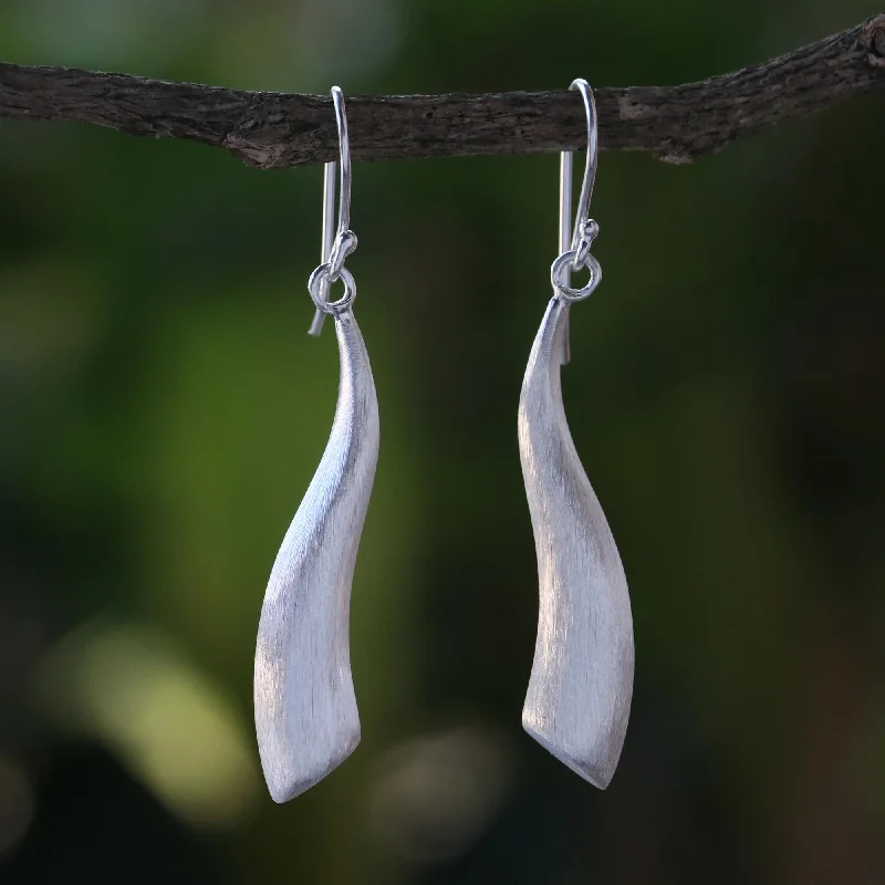 Elegant Jewelry Pieces At Unbelievable Prices River in Chiang Mai Handcrafted Thai Sterling Silver Dangle Earrings