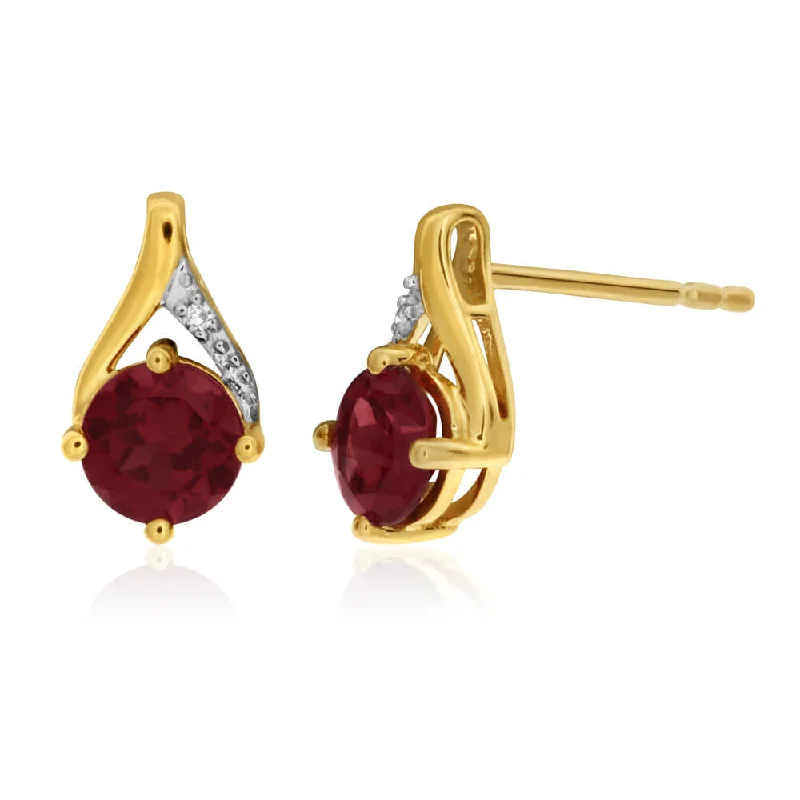 Elegant Jewelry Pieces At Unbelievable Prices 9ct Yellow Gold Garnet and Diamond Stud Earrings