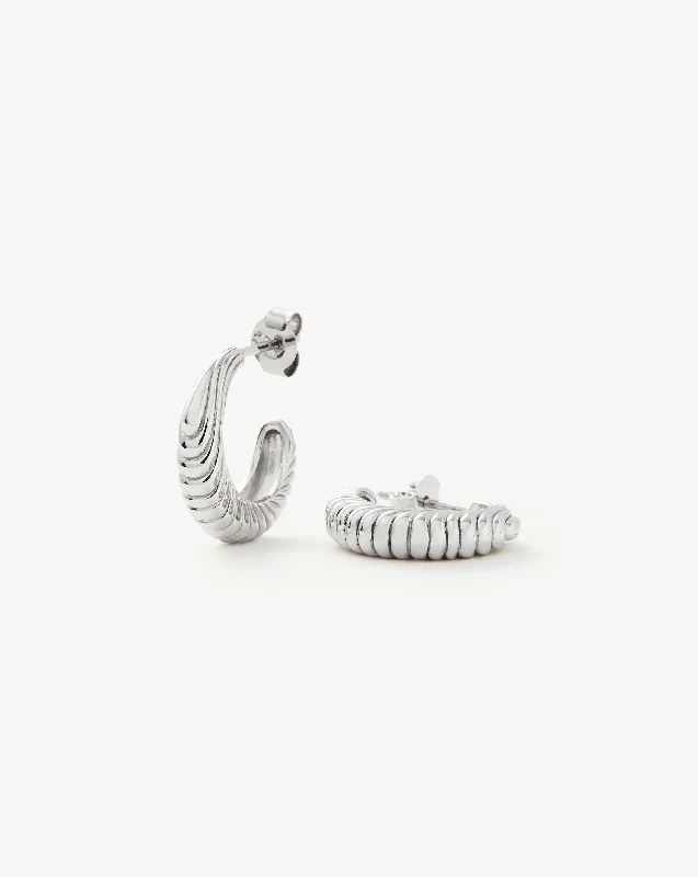 Wavy Ridge Small Hoop Earrings